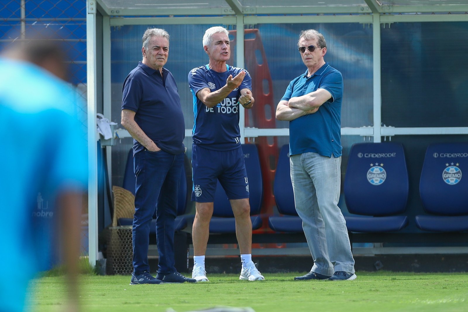 Salários Atrasados no Grêmio: Entenda a Situação Financeira do Clube